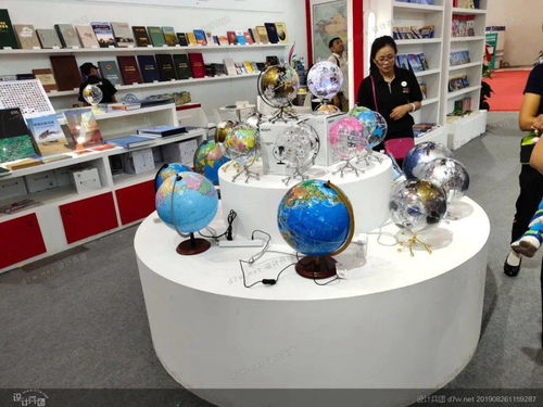 44個(gè)產(chǎn)品展示柜設(shè)計(jì) 點(diǎn)亮數(shù)字創(chuàng)意產(chǎn)品的展覽展示服務(wù)新視野